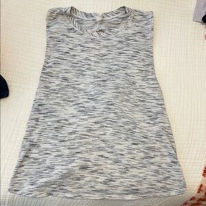 Lululemon workout top